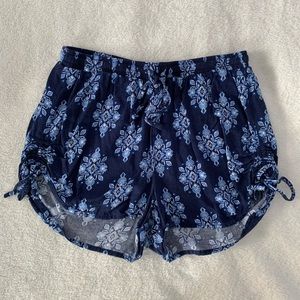 Flowy shorts